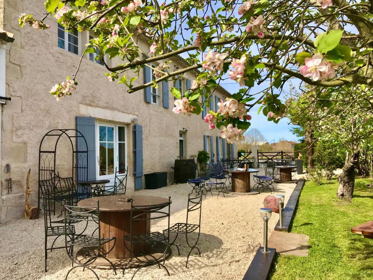 Le Relais D'Aulnay Bed & Breakfast Aulnay  Eksteriør bilde