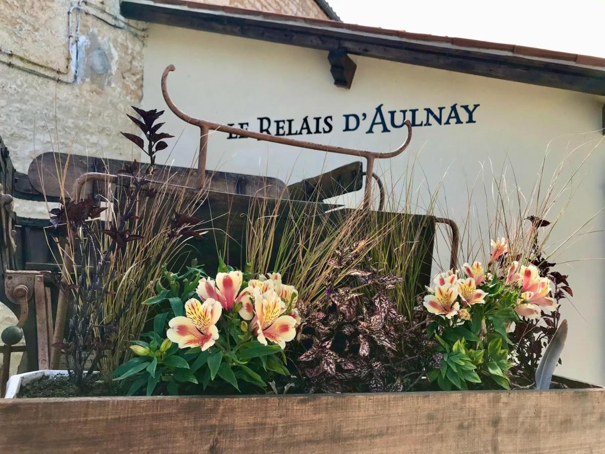 Le Relais D'Aulnay Bed & Breakfast Aulnay  Eksteriør bilde